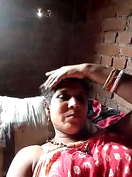 Snapshot of Savita992 chatting on 09-24-25, 06:39 Savita992 online show from 09-24-25, 06:39
