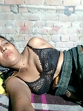 Snapshot of Savita992 chatting on 10-04-25, 11:47 Savita992 online show from 10-04-25, 11:47