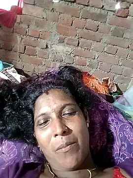 Snapshot of Savita992 chatting on 10-10-25, 09:52 Savita992 online show from 10-10-25, 09:52