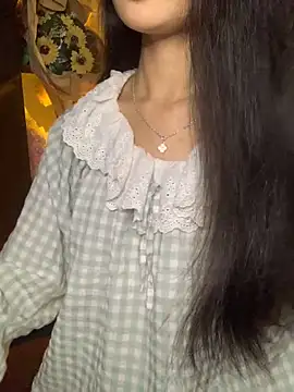 Nhinhi18 online show from 11-08-25, 03:23