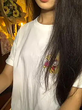 Nhinhi18 online show from 11-10-25, 03:11