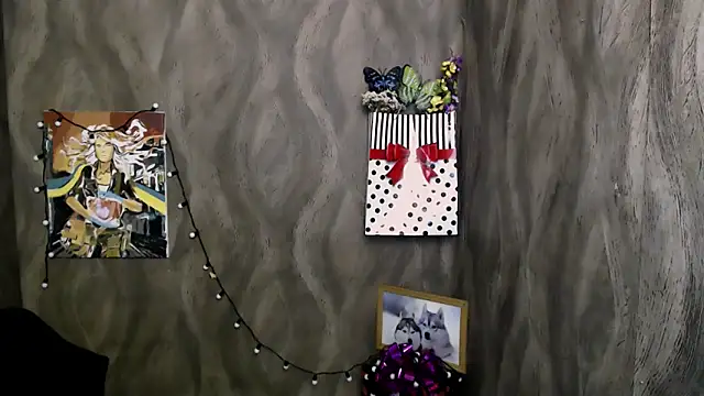 Snapshot of Linda_S_ chatting on 09-27-25, 09:14 Linda S online show from 09-27-25, 09:14