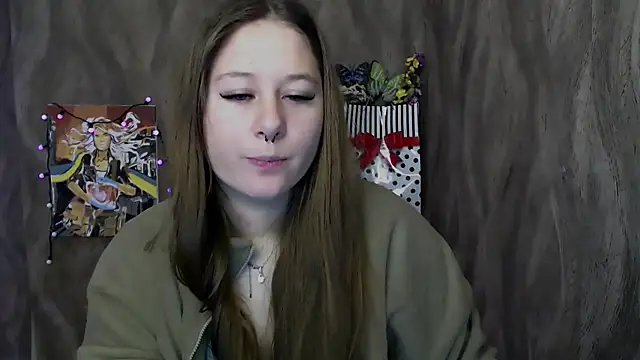 Snapshot of Linda_S_ chatting on 10-10-25, 12:26 Linda S online show from 10-10-25, 12:26