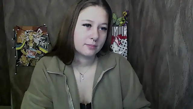 Snapshot of Linda_S_ chatting on 10-11-25, 09:30 Linda S online show from 10-11-25, 09:30