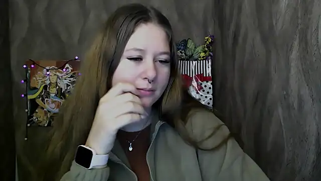 Snapshot of Linda_S_ chatting on 10-15-25, 05:51 Linda S online show from 10-15-25, 05:51