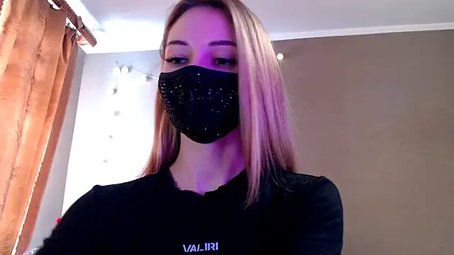 Snapshot of Iris_lave chatting on 02-03-26, 01:16 Iris lave online show from 02-03-26, 01:16