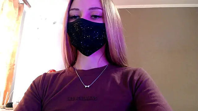 Snapshot of Iris_lave chatting on 02-21-26, 11:55 Iris lave online show from 02-21-26, 11:55