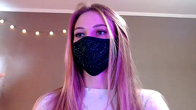 Snapshot of Iris_lave chatting on 05-02-26, 02:11 Iris lave online show from 05-02-26, 02:11
