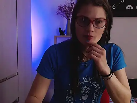 Camila-ventura online show from 10-16-25, 07:04