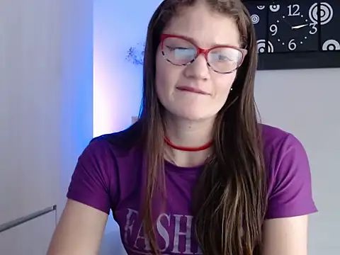 Camila-ventura online show from 10-26-25, 08:15