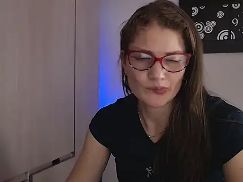 Camila-ventura online show from 11-06-25, 07:37