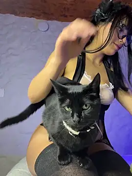 Snapshot of Maddy_w chatting on 03-21-26, 04:06 Maddy w online show from 03-21-26, 04:06