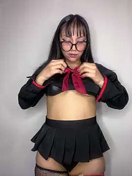 Snapshot of Maddy_w chatting on 04-16-26, 03:51 Maddy w online show from 04-16-26, 03:51