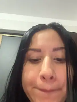 Snapshot of lucy_grey25 chatting on 12-18-25, 10:49 lucy grey25 online show from 12-18-25, 10:49