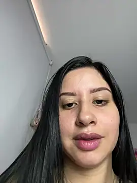 Snapshot of lucy_grey25 chatting on 03-01-26, 04:31 lucy grey25 online show from 03-01-26, 04:31