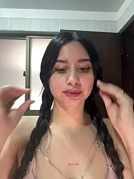 lucy grey25 online show from 03-19-26, 07:40