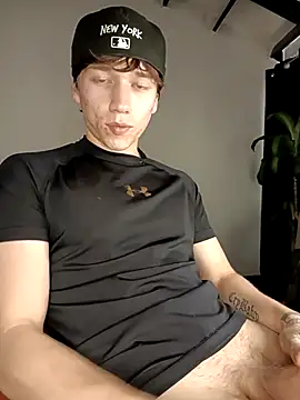 Logan sixxer online show from 12-15-25, 08:46