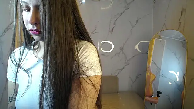 Snapshot of _Mia_sweet_b chatting on 10-19-25, 12:50 Mia sweet b online show from 10-19-25, 12:50