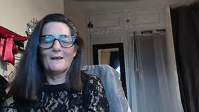 Mistress-Ivy51 online show from 10-17-25, 06:38