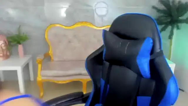 Snapshot of venuss09_s chatting on 10-29-25, 01:35 venuss09 s online show from 10-29-25, 01:35