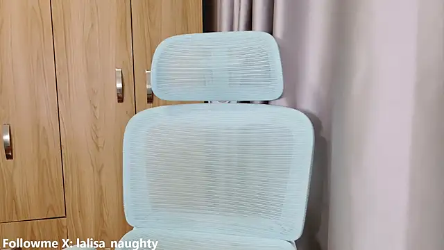 Lisa manobann online show from 03-06-26, 09:00