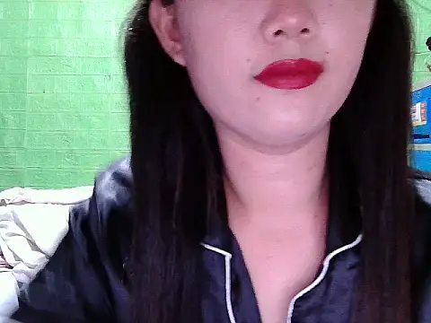 Snapshot of lucky_rona chatting on 04-17-26, 12:52 lucky rona online show from 04-17-26, 12:52