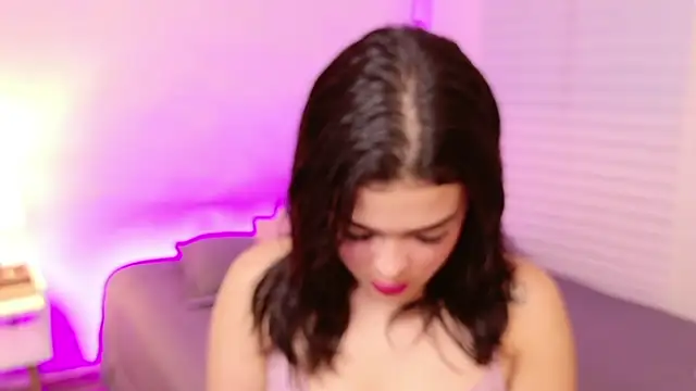 Snapshot of DulceDuarte chatting on 01-17-26, 10:35 DulceDuarte online show from 01-17-26, 10:35