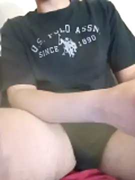 Snapshot of OuvertureDesprit69 chatting on 11-19-25, 05:29 OuvertureDesprit69 online show from 11-19-25, 05:29