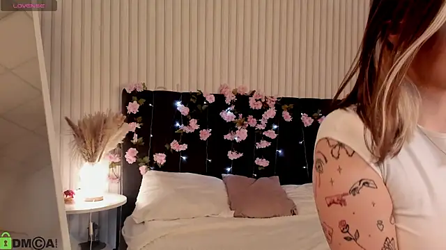 Kati Li online show from 10-07-25, 10:56