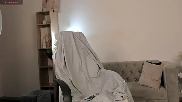 Kati Li online show from 11-06-25, 10:49