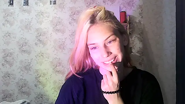 ClaireLaSweet online show from 09-20-25, 10:33