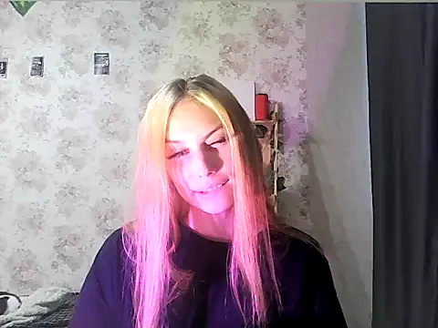 ClaireLaSweet online show from 10-16-25, 03:18