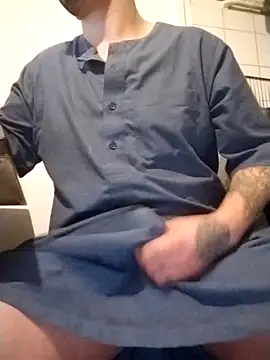 Snapshot of JuicyBigcock@xh chatting on 10-18-25, 12:02 JuicyBigcockxh online show from 10-18-25, 12:02