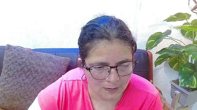 Snapshot of Linda_banks_ chatting on 11-08-25, 09:24 Linda banks online show from 11-08-25, 09:24