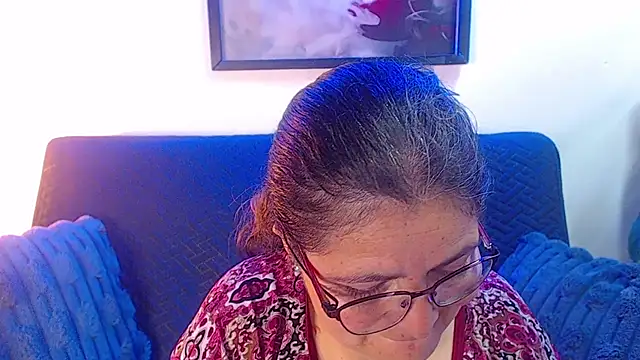 Snapshot of Linda_banks_ chatting on 11-16-25, 01:11 Linda banks online show from 11-16-25, 01:11