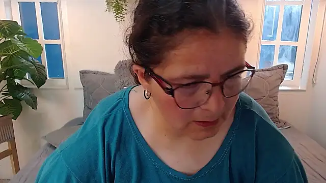 Snapshot of Linda_banks_ chatting on 11-25-25, 08:53 Linda banks online show from 11-25-25, 08:53