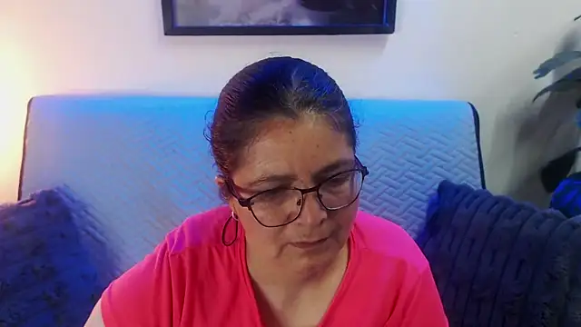 Snapshot of Linda_banks_ chatting on 11-28-25, 01:30 Linda banks online show from 11-28-25, 01:30