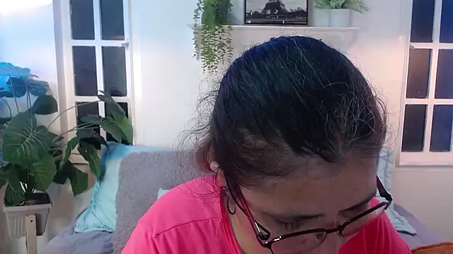 Linda banks  online show from 03-12-26, 01:34