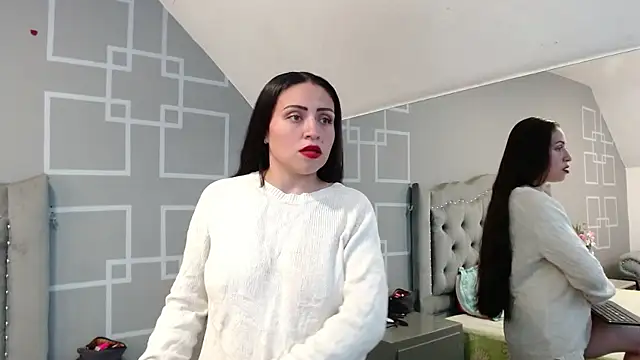 AliceBlackx online show from 10-28-25, 11:25