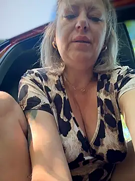Snapshot of Milena-MilfaXXX chatting on 05-21-26, 04:08 Milena-MilfaXXX online show from 05-21-26, 04:08