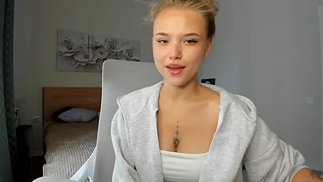 flooora 0 online show from 07-22-26, 01:41
