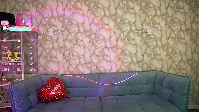 CrystallPaws online show from 04-07-26, 05:52