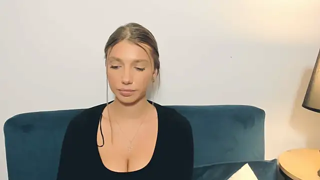 EmmaGorgeous online show from 03-09-26, 06:12