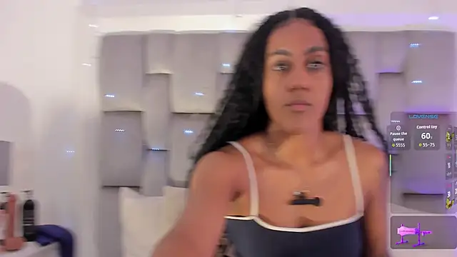 OnlyGia online show from 10-04-25, 08:18