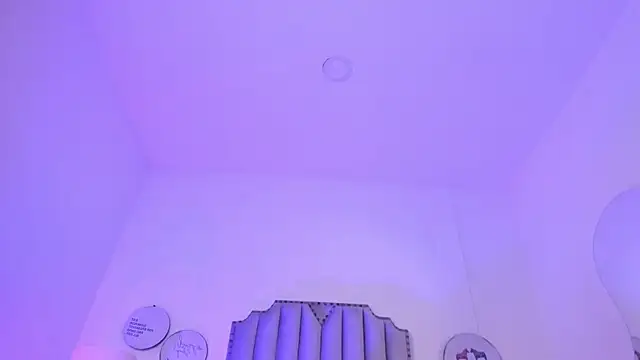 Snapshot of OnlyGia chatting on 05-14-26, 10:49 OnlyGia online show from 05-14-26, 10:49