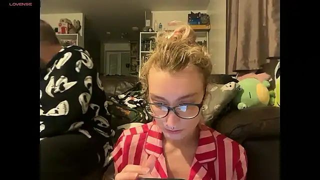 harleyblair online show from 11-25-25, 11:16