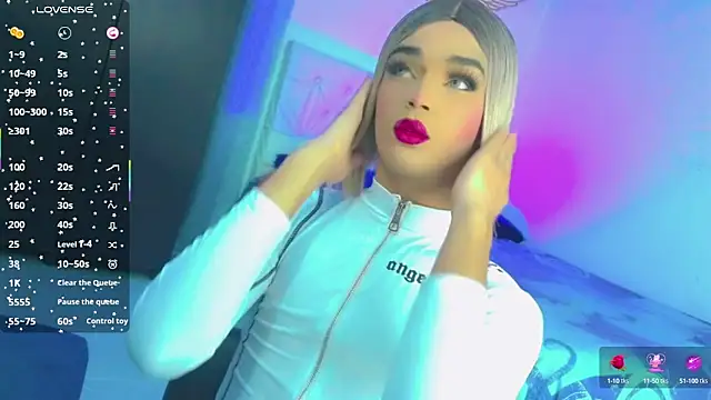 HANNAH BACKERS online show from 10-17-25, 05:43