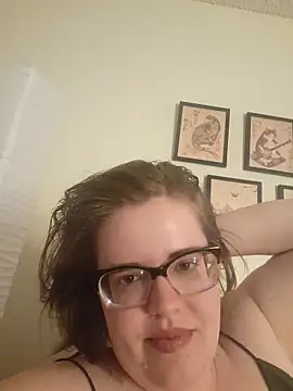 VeiledMuse online show from 04-12-26, 01:54