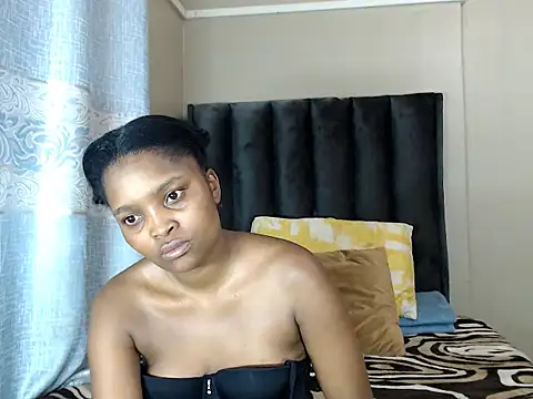 Snapshot of Lexiliciouse chatting on 02-09-26, 09:19 Lexiliciouse online show from 02-09-26, 09:19