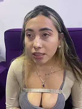  ManuVeelez online show from 09-21-25, 12:12